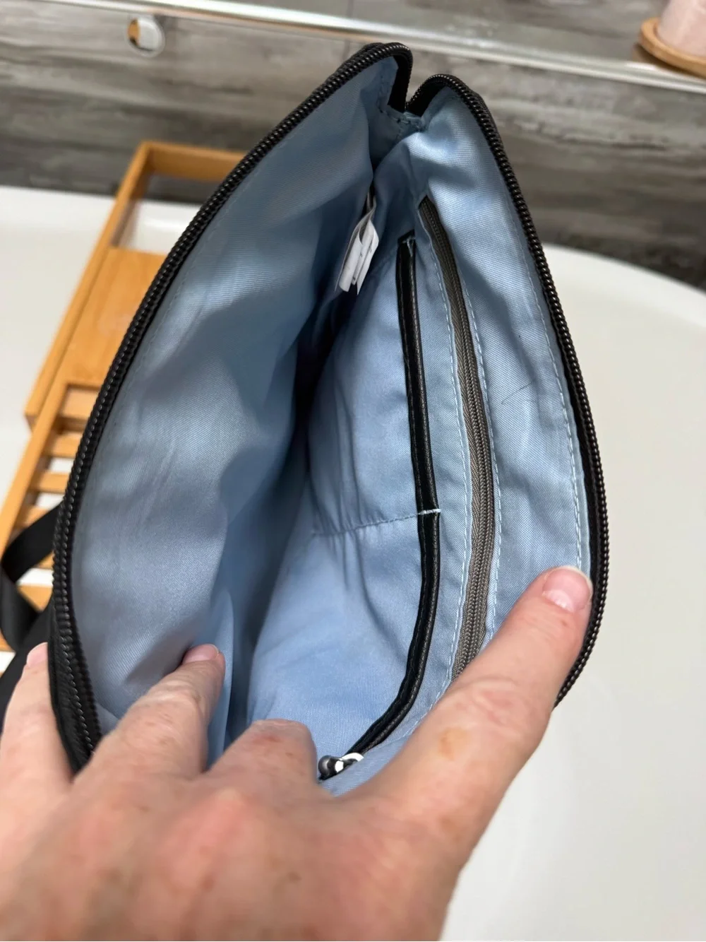 Baggallini “Go Bag” crossbody purse with matching RFID wristlet wallet